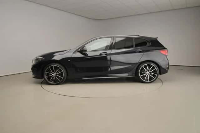 BMW 1-Serie (2022) thumbnail 2