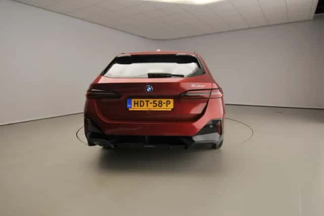 BMW 5-Serie (2025) thumbnail 3