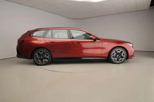 BMW 5-Serie (2025) thumbnail 4