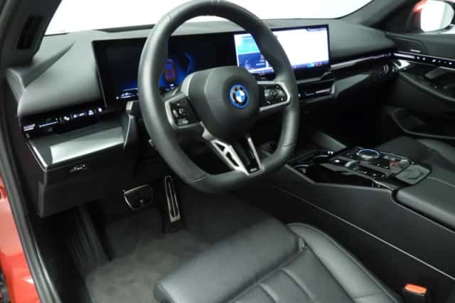 BMW 5-Serie (2025) thumbnail 6