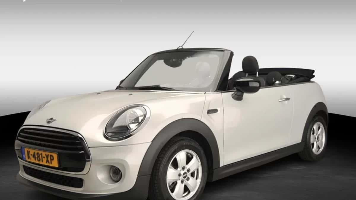 MINI Cabrio (2021) — foto 1