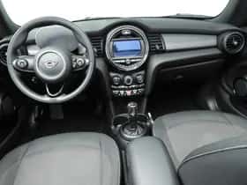 MINI Cabrio (2021) thumbnail 11