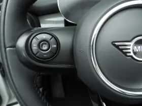MINI Cabrio (2021) thumbnail 14