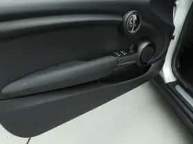 MINI Cabrio (2021) thumbnail 20