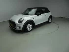 MINI Cabrio (2021) thumbnail 35