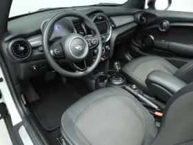 MINI Cabrio (2021) thumbnail 6