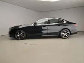 BMW i5 (2025) thumbnail 2