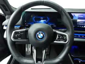 BMW i5 (2025) thumbnail 11