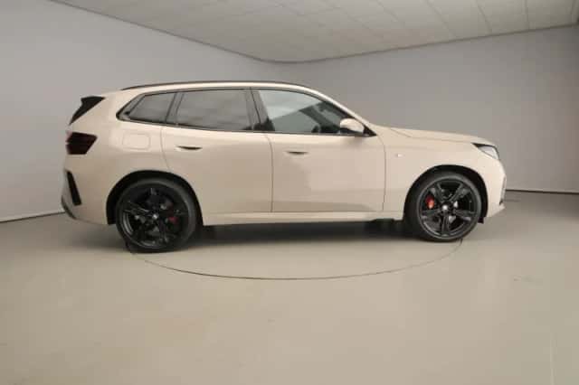 BMW X3 (2026) thumbnail 4