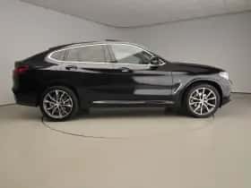 BMW X4 (2021) thumbnail 4