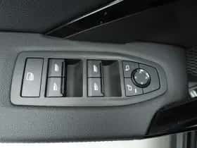 BMW iX1 (2023) thumbnail 22