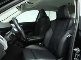 BMW iX1 (2023) thumbnail 7