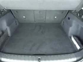 BMW iX1 (2023) thumbnail 9