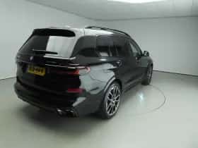 BMW X7 (2025) thumbnail 2