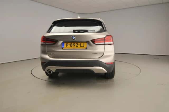 BMW X1 (2022) thumbnail 4