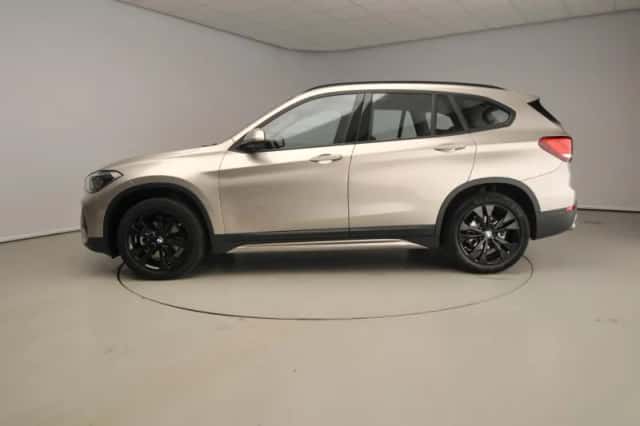 BMW X1 (2022) thumbnail 5