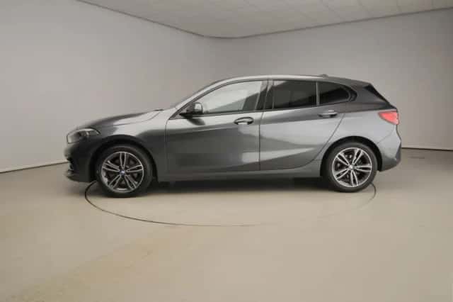 BMW 1-Serie (2021) thumbnail 2