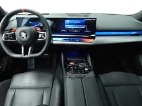 BMW M5 (2025) thumbnail 10