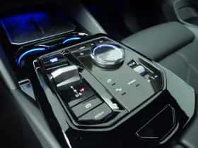 BMW i5 (2025) thumbnail 16