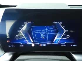 BMW iX1 (2023) thumbnail 12