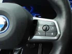 BMW iX1 (2023) thumbnail 15