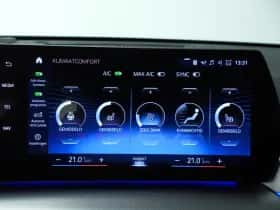 BMW iX1 (2023) thumbnail 32