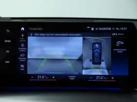 BMW iX1 (2023) thumbnail 38