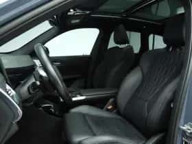 BMW iX1 (2023) thumbnail 7
