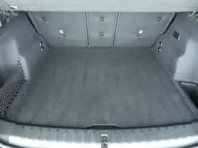 BMW iX1 (2023) thumbnail 9