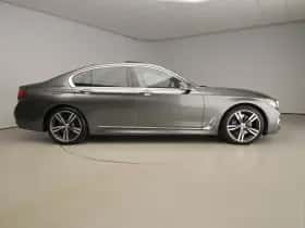 BMW 7-Serie (2018) thumbnail 4