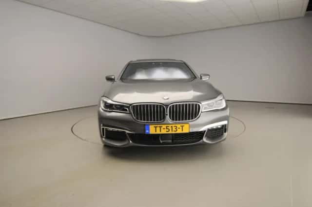 BMW 7-Serie (2018) thumbnail 5