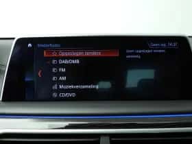 BMW 7-Serie (2018) thumbnail 43