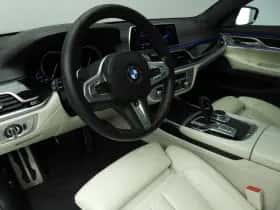 BMW 7-Serie (2018) thumbnail 6
