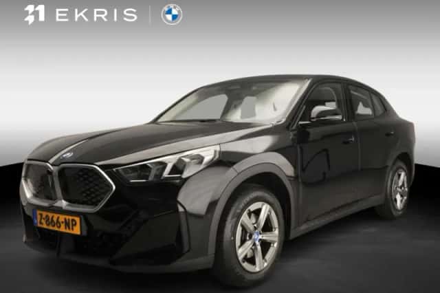 BMW iX2 (2024) thumbnail 1
