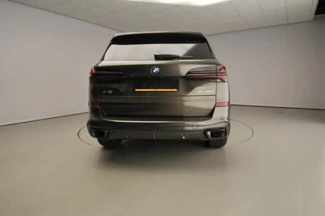 BMW X5 (2026) thumbnail 3