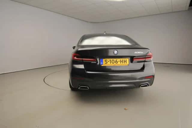 BMW 5-Serie (2023) thumbnail 3