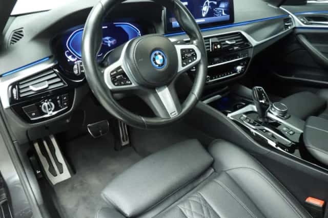 BMW 5-Serie (2023) thumbnail 6