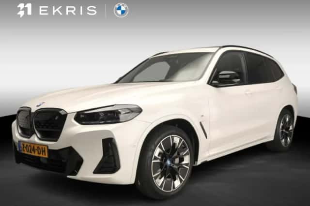 BMW iX3 (2024) thumbnail 1