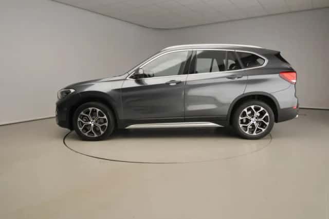 BMW X1 (2022) thumbnail 2