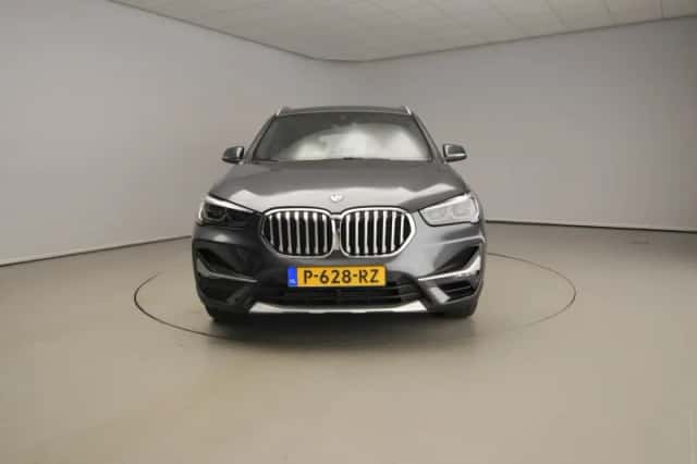 BMW X1 (2022) thumbnail 5