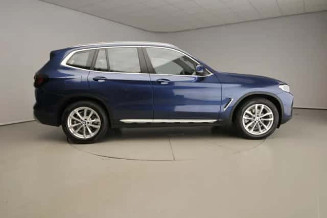 BMW X3 (2022) thumbnail 4