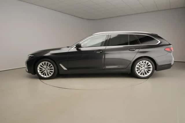 BMW 5-Serie (2023) thumbnail 2