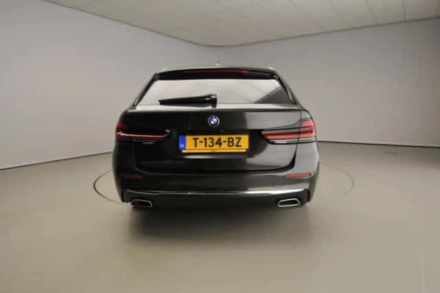 BMW 5-Serie (2023) thumbnail 3