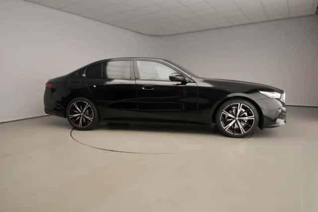 BMW 5-Serie (2025) thumbnail 4