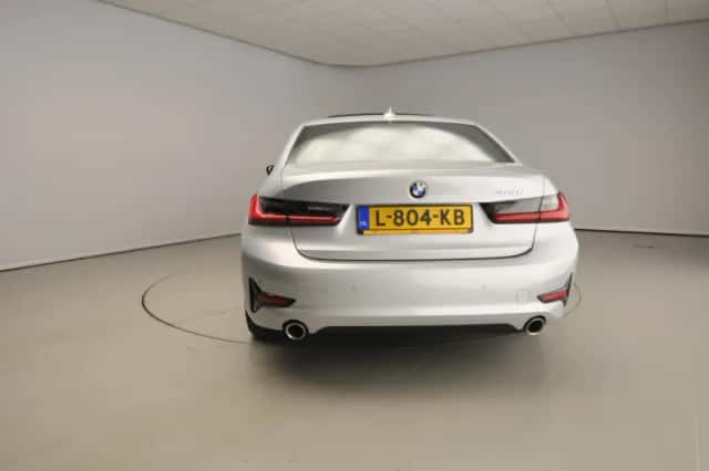 BMW 3-Serie (2021) thumbnail 3