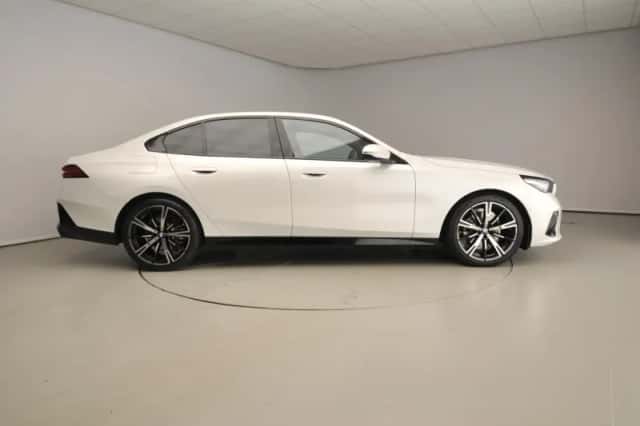 BMW 5-Serie (2025) thumbnail 4