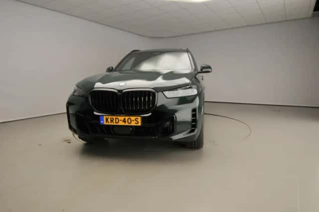 BMW X5 (2025) thumbnail 5