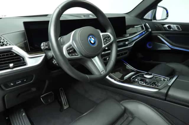 BMW X5 (2025) thumbnail 6