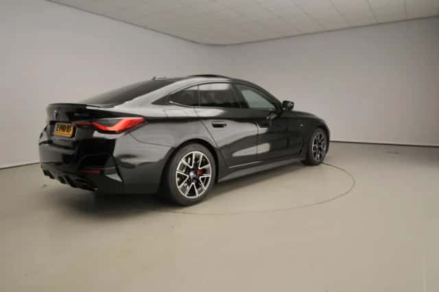 BMW 4-Serie (2023) thumbnail 2