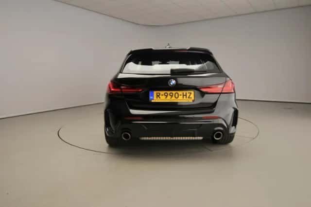 BMW 1-Serie (2021) thumbnail 3